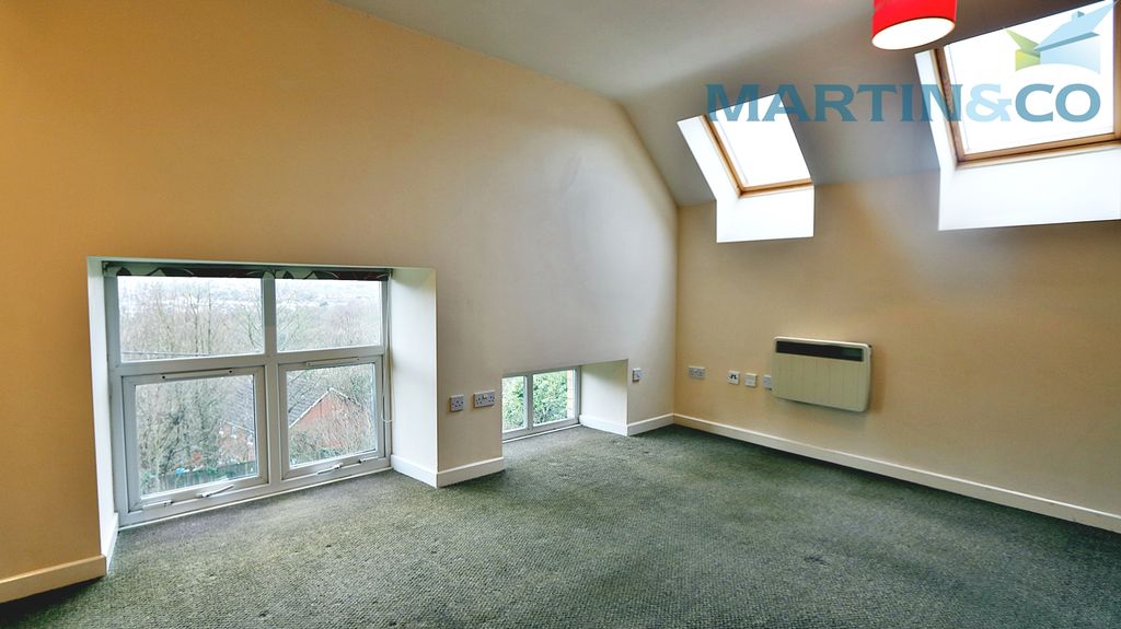 Property photo 3 of 9