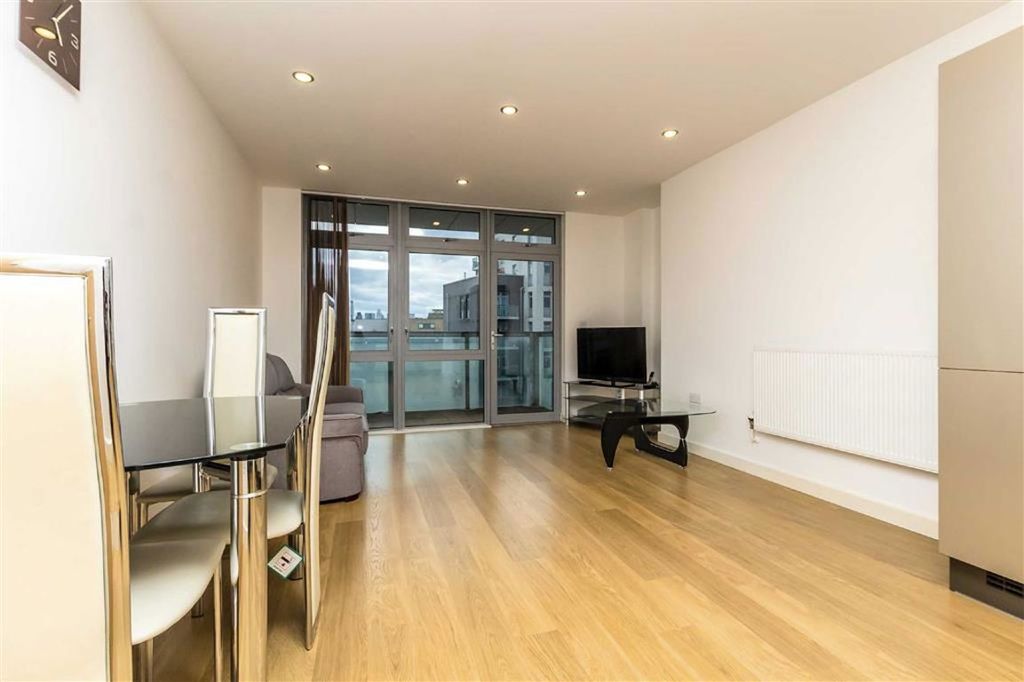 Property photo 2 of 7
