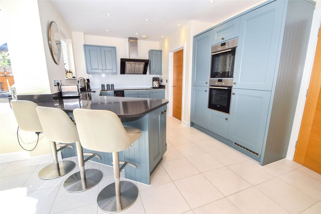 Property photo 3 of 21 Picture No. 26