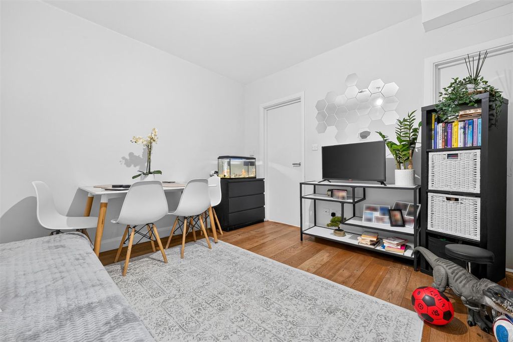 Property photo 2 of 17 0-16.Jpg