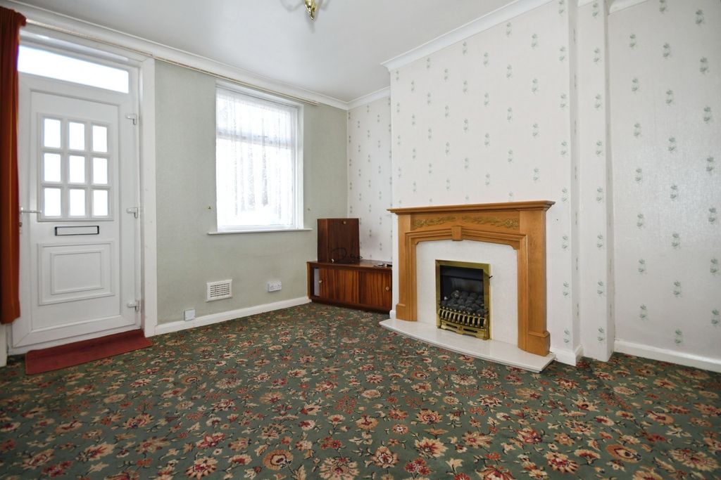 Property photo 2 of 11 Photo