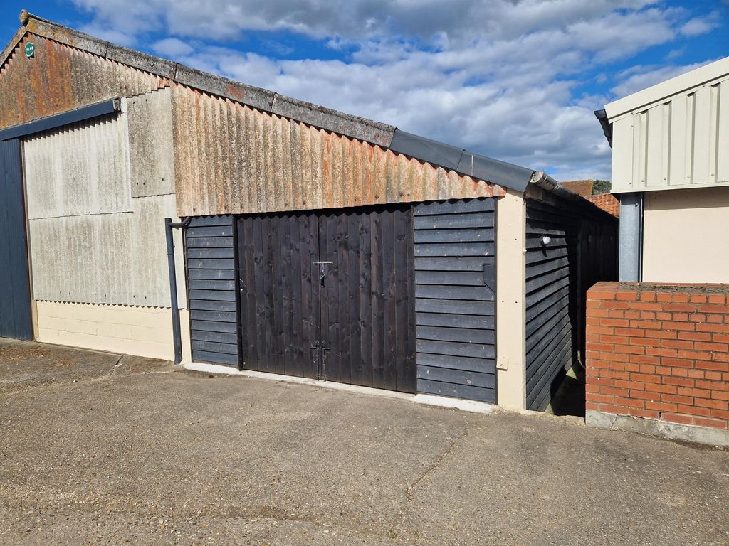 Property photo 3 of 3
