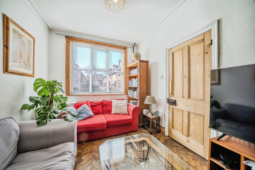 Property photo 2 of 20