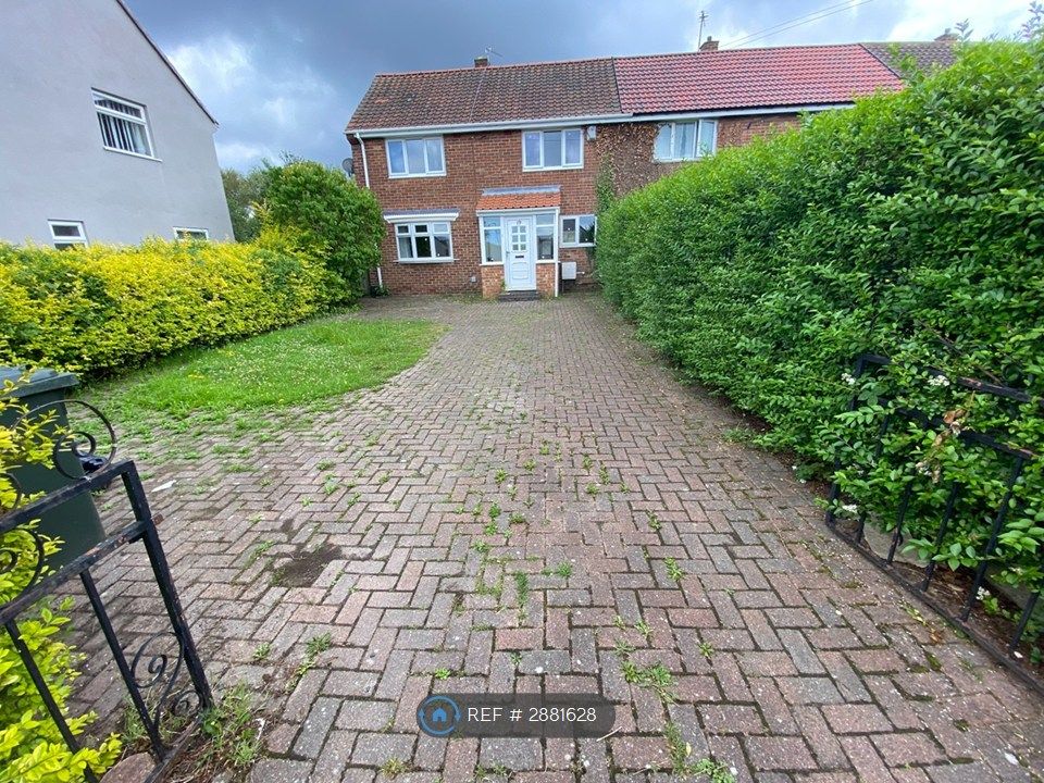 Property photo 2 of 11