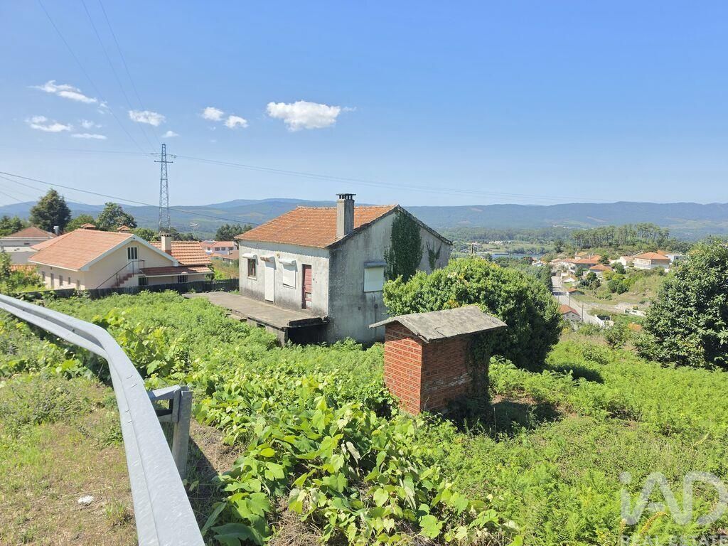 Property photo 2 of 31
