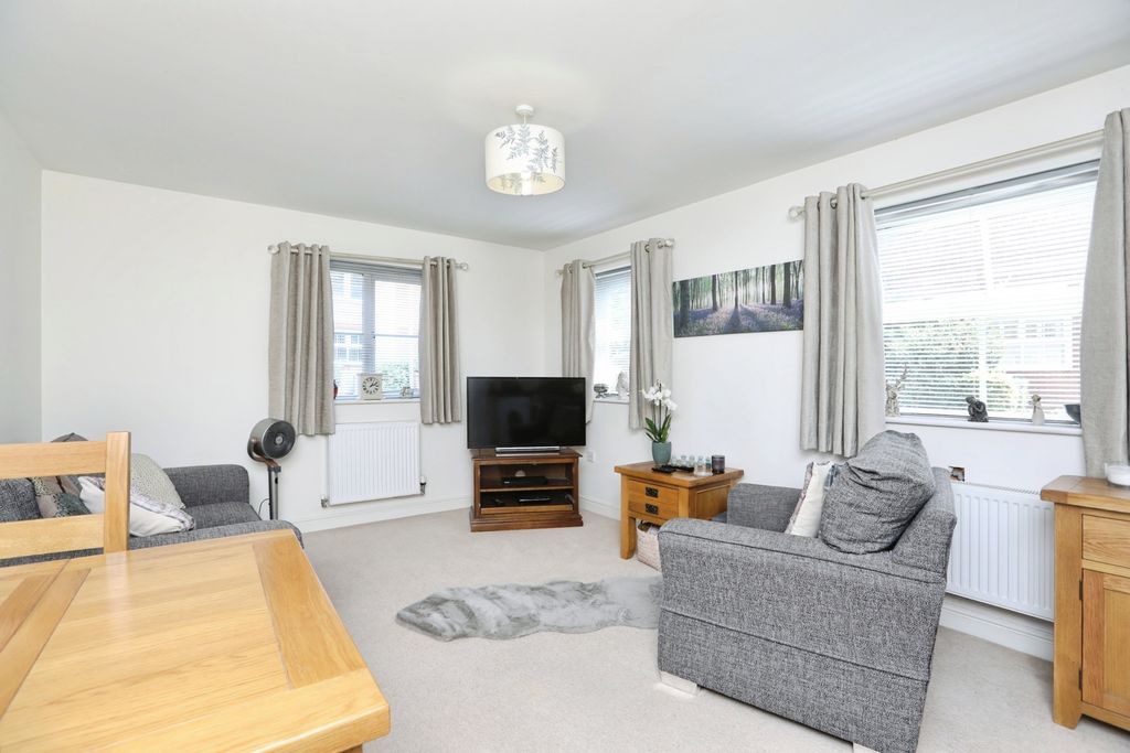 Property photo 2 of 14 Pbox-Img.Jpg