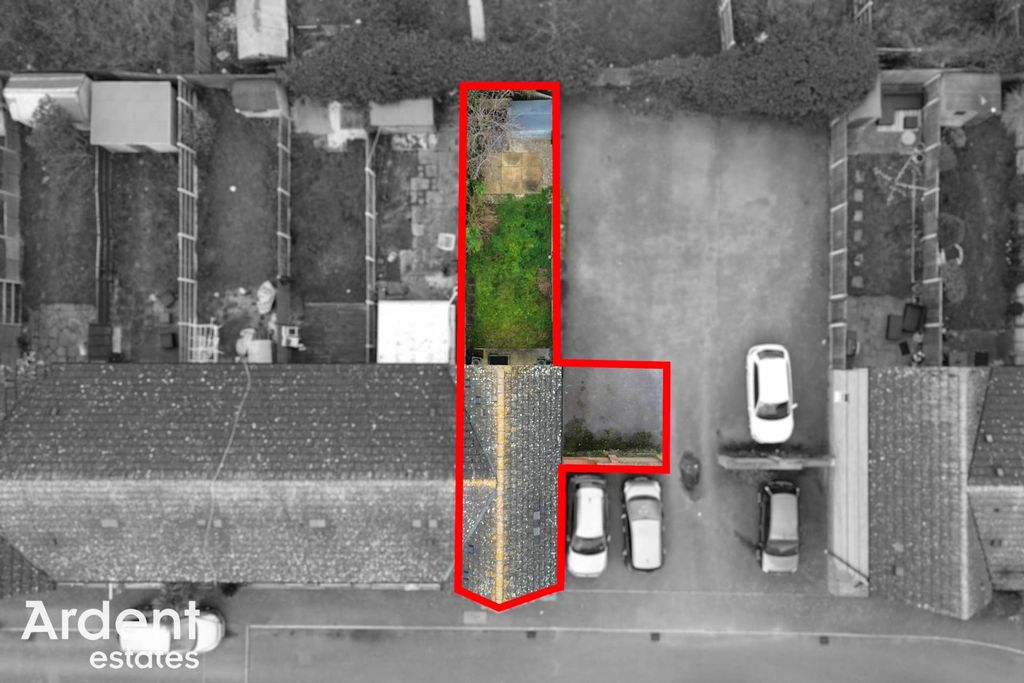 Property photo 2 of 16