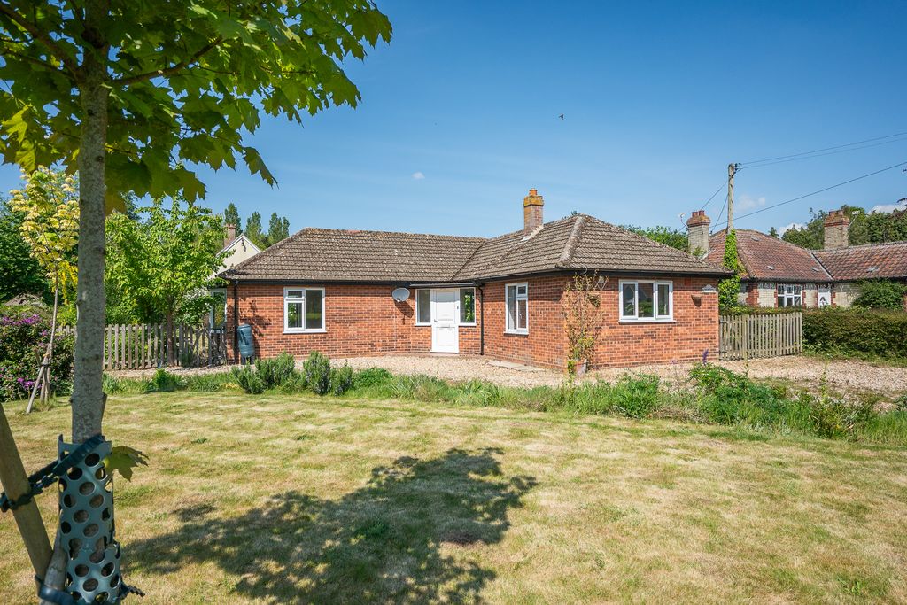 Property photo 1 of 18 Holmstead,Whissonsettroad,Colkirk-3