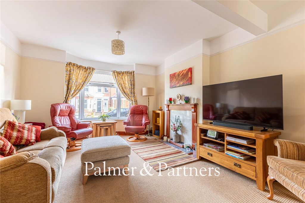 Property photo 3 of 19 Picture No. 08