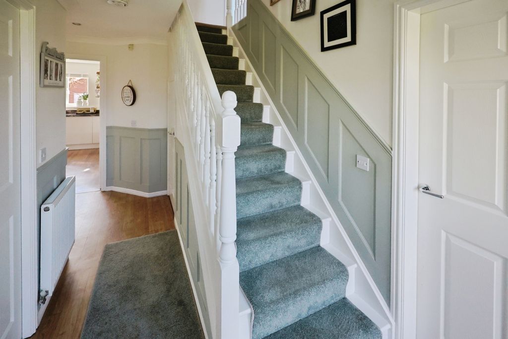 Property photo 2 of 15 Pbox-Img.Jpg