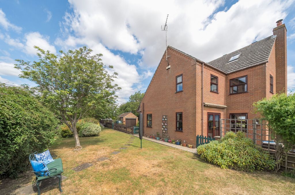 Property photo 2 of 19