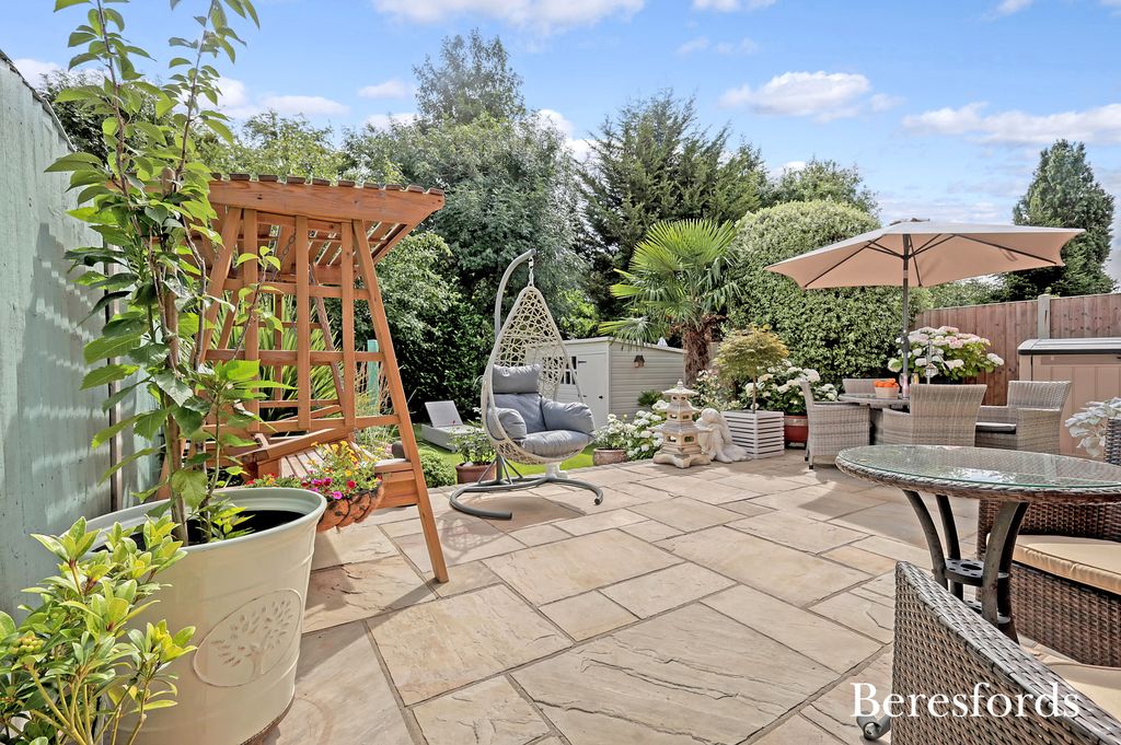 Property photo 3 of 24 Picture No. 05