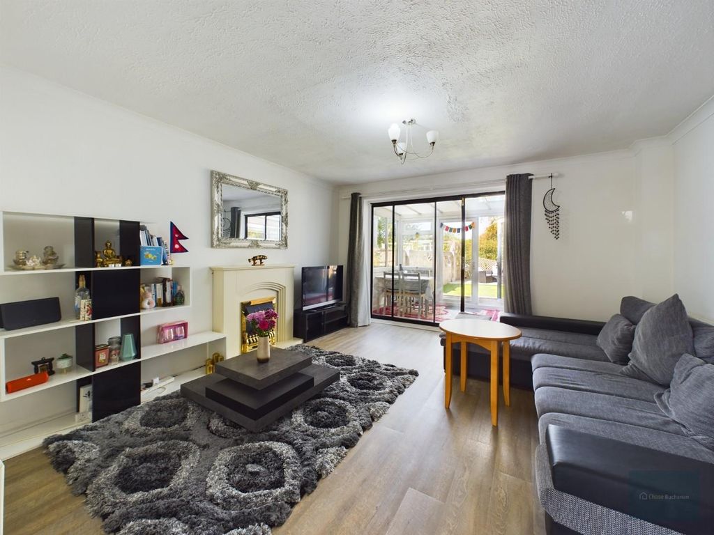 Property photo 2 of 11 Cam02540G0-Pr0026-St