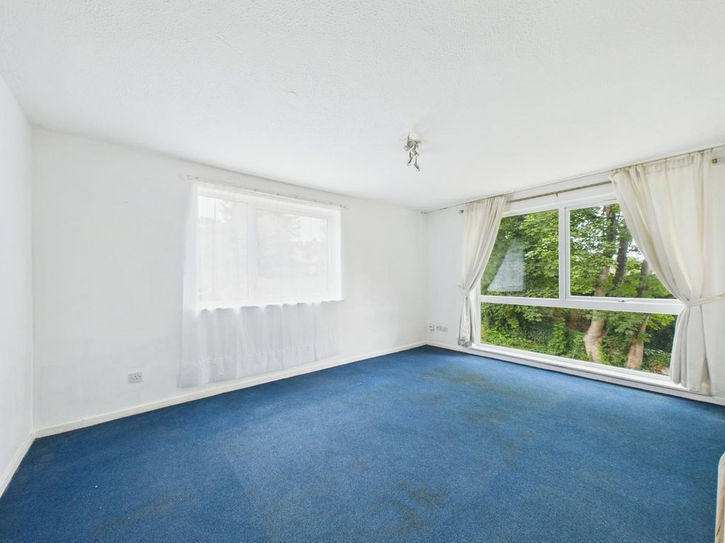 Property photo 3 of 7 Cam01268G0-Pr0375-Still001.Jpg