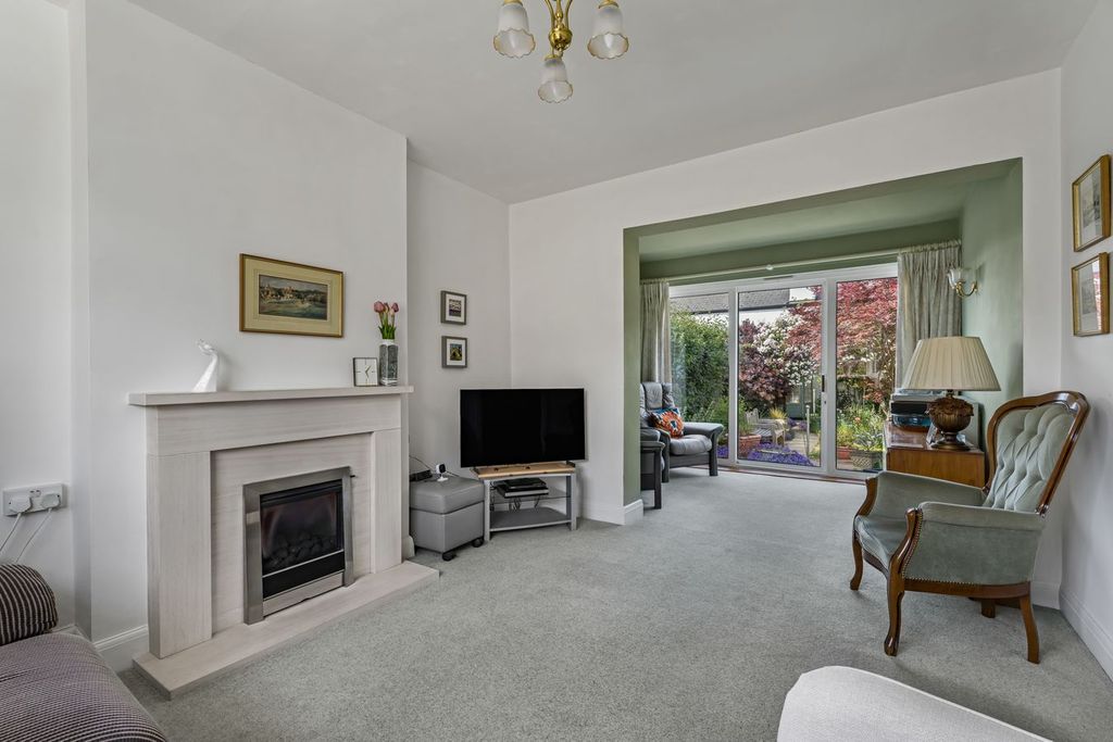 Property photo 3 of 25