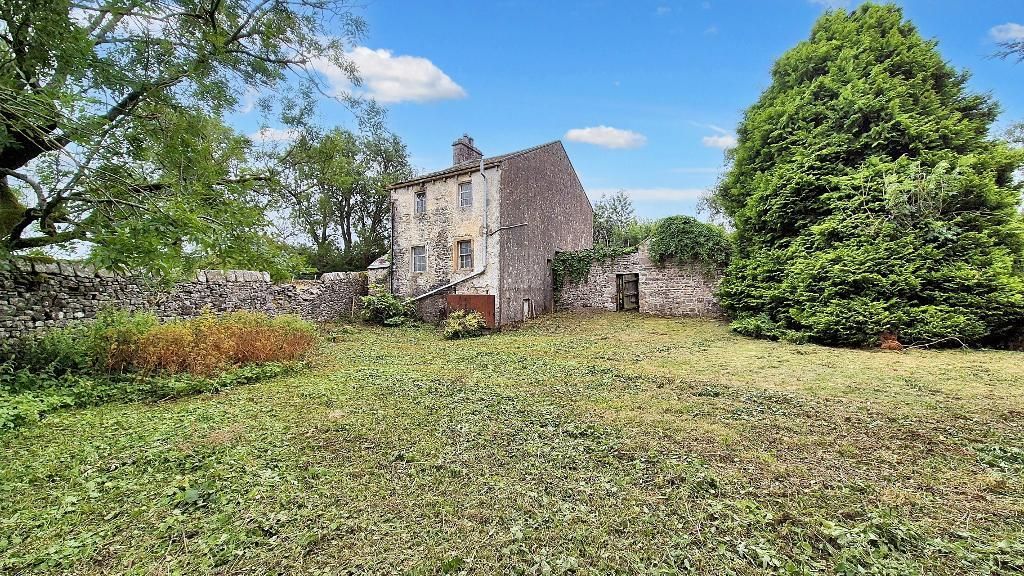 Property photo 2 of 17 Photo 2