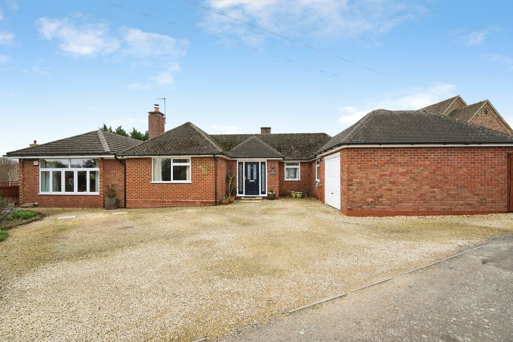 Property photo 1 of 19 Pbox-Img.Jpg