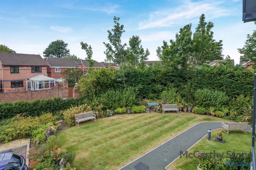 Property photo 3 of 23 8661594-Exterior01.Jpg