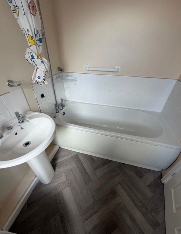 Property photo 2 of 5