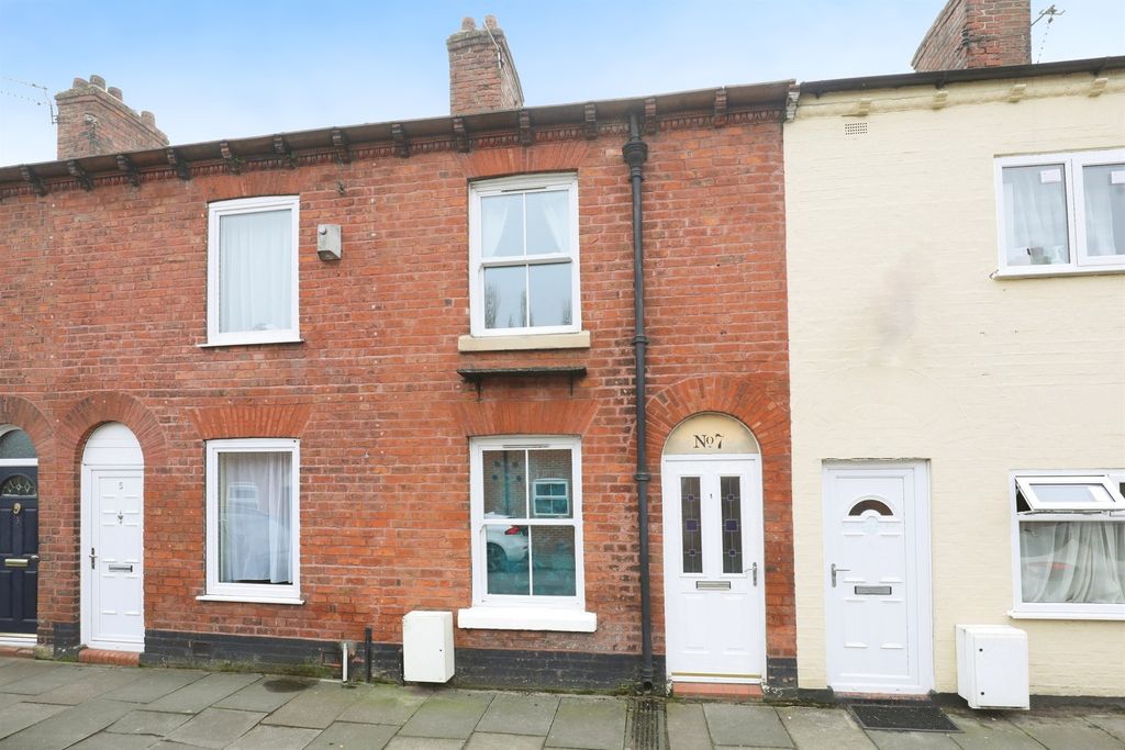 Property photo 1 of 17