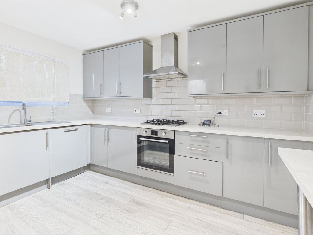 Property photo 1 of 11 Picture No. 15