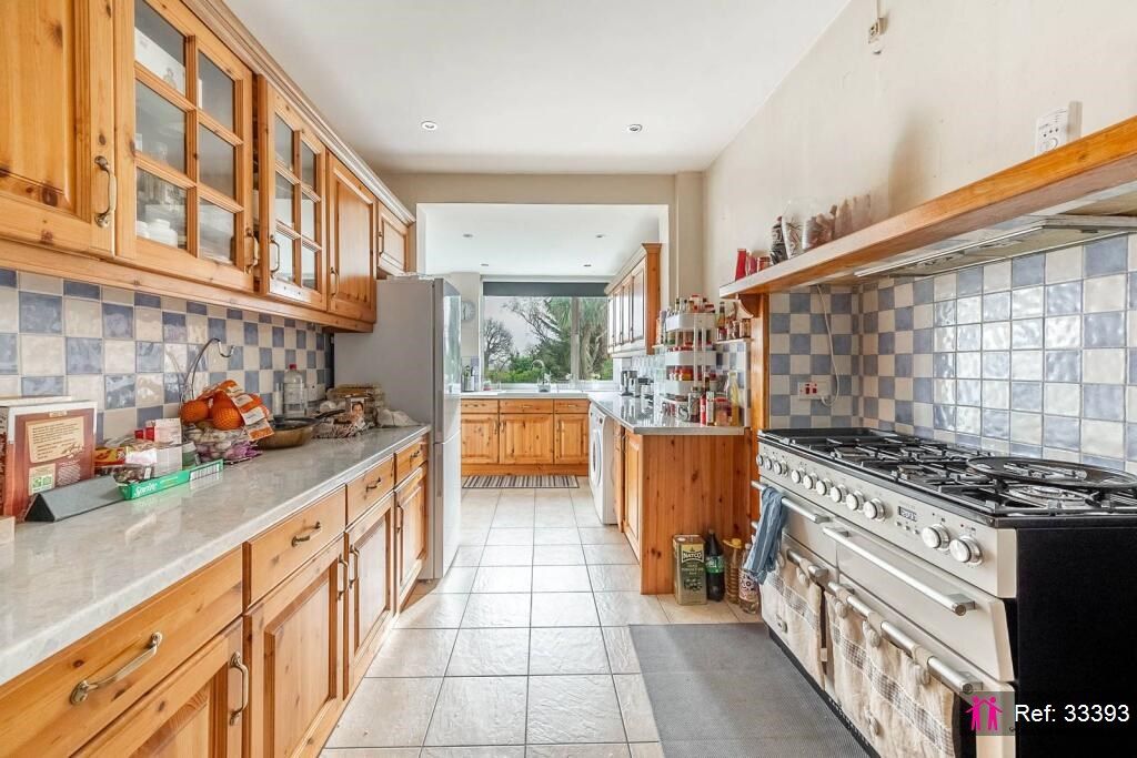 Property photo 3 of 24