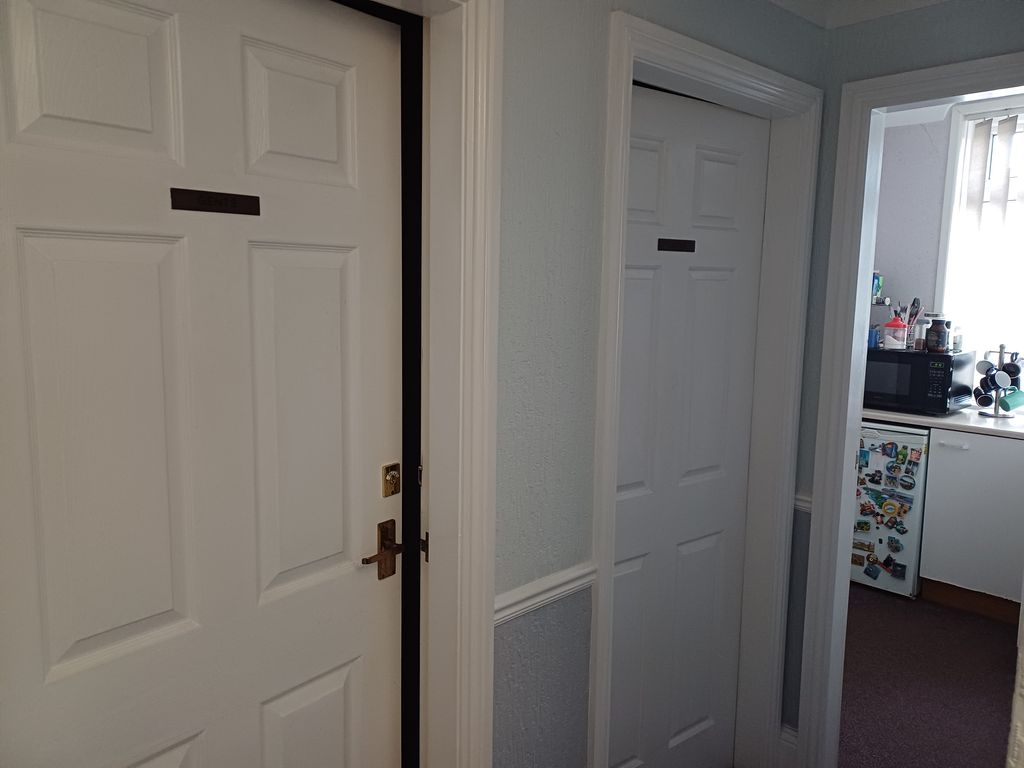 Property photo 3 of 38