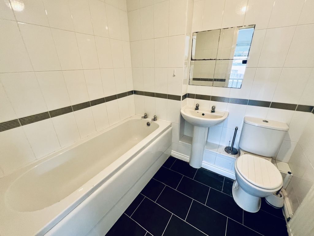 Property photo 3 of 4 Img_1486