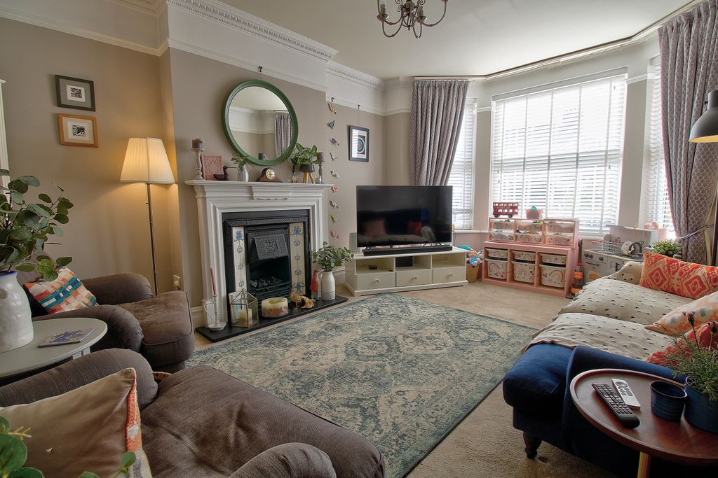 Property photo 2 of 21 A7