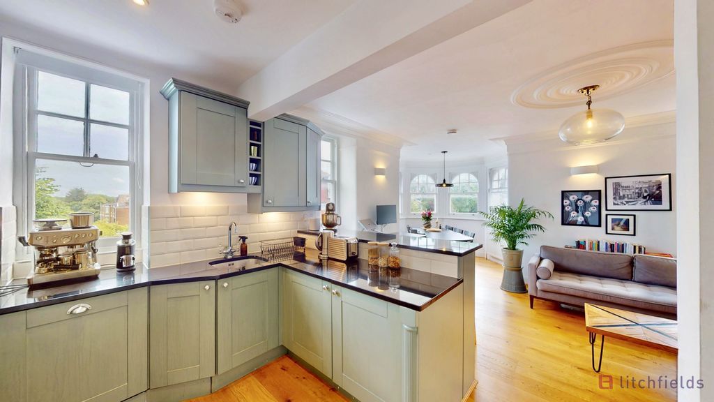 Property photo 3 of 15 Kitchen To Rec
