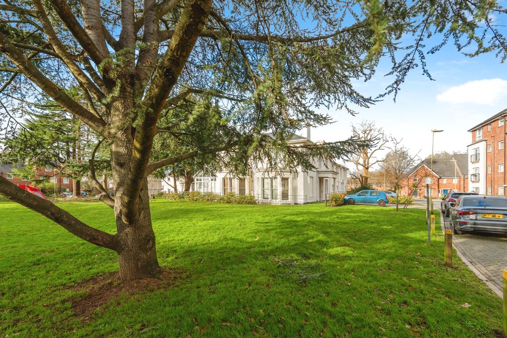 Property photo 1 of 17 Photography