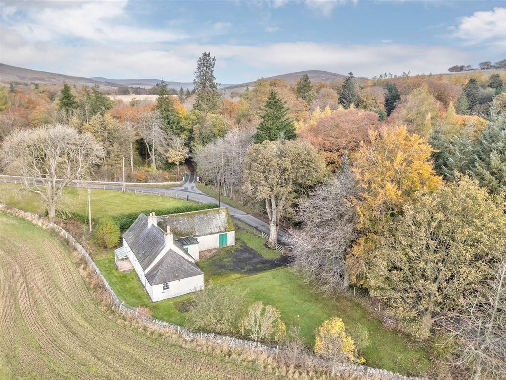 Property photo 1 of 22 Smiddy Cottage East Glenogil-1.Jpg