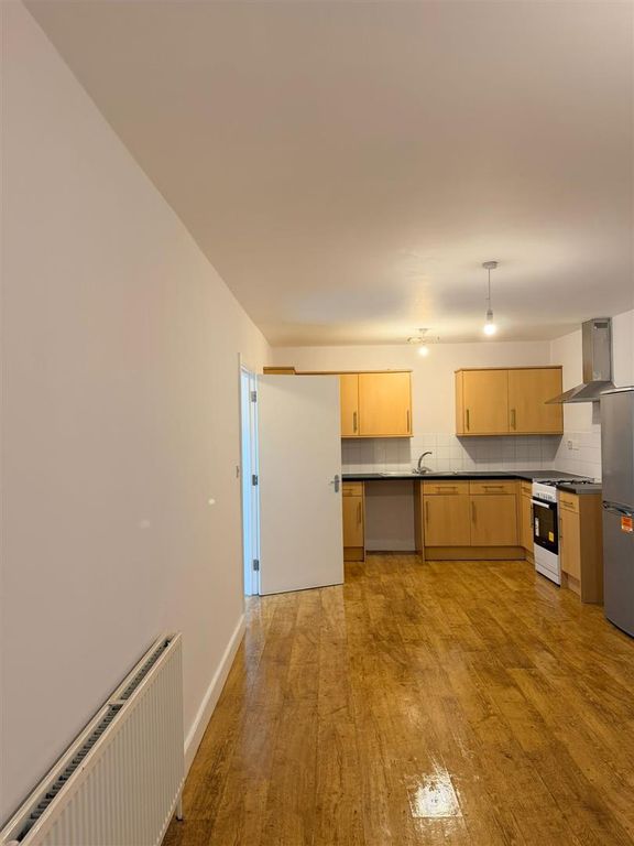 Property photo 2 of 5 Whatsapp Image 2026-04-15 At 15.10.34 (4).Jpeg