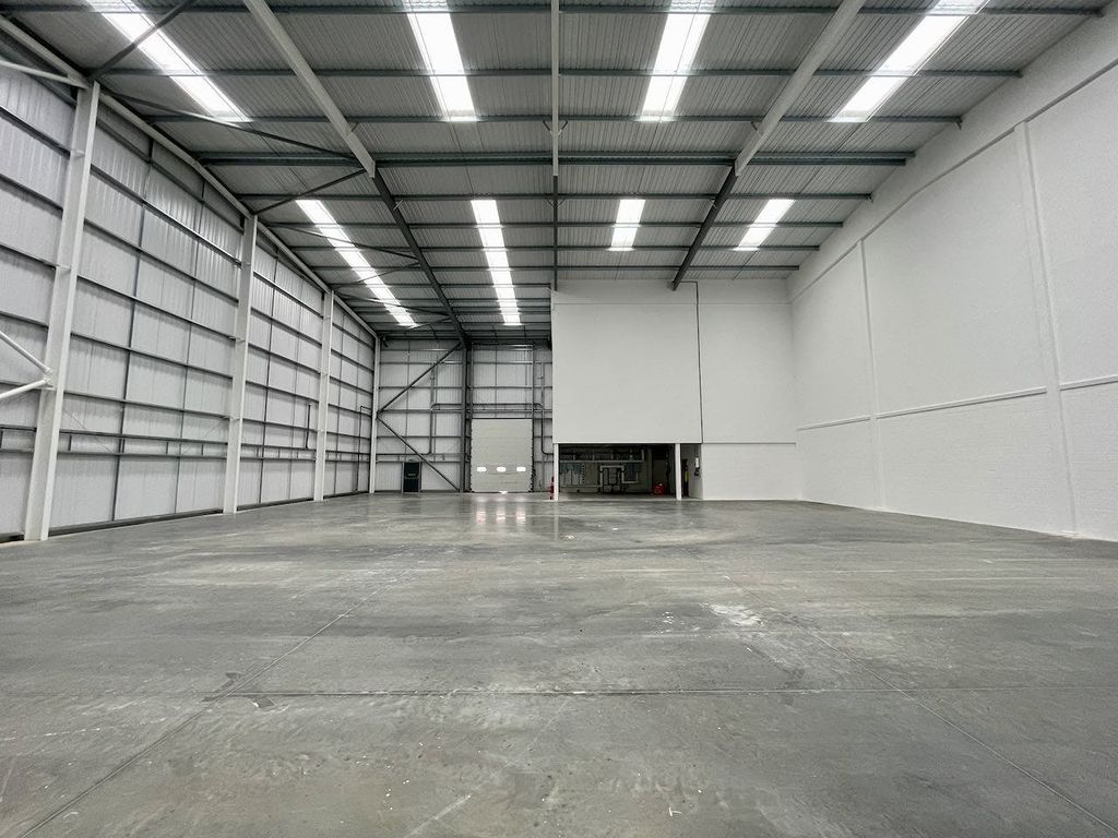 Property photo 3 of 7 036Bd48181B31Efa3A6F7Fe87331d21F7B Quad Warehouse 2.Jpeg