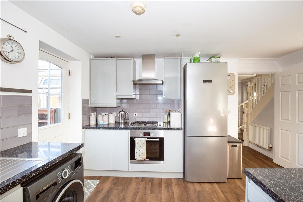 Property photo 2 of 17 Kitchen/Diner