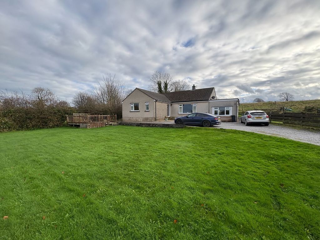 Property photo 1 of 26