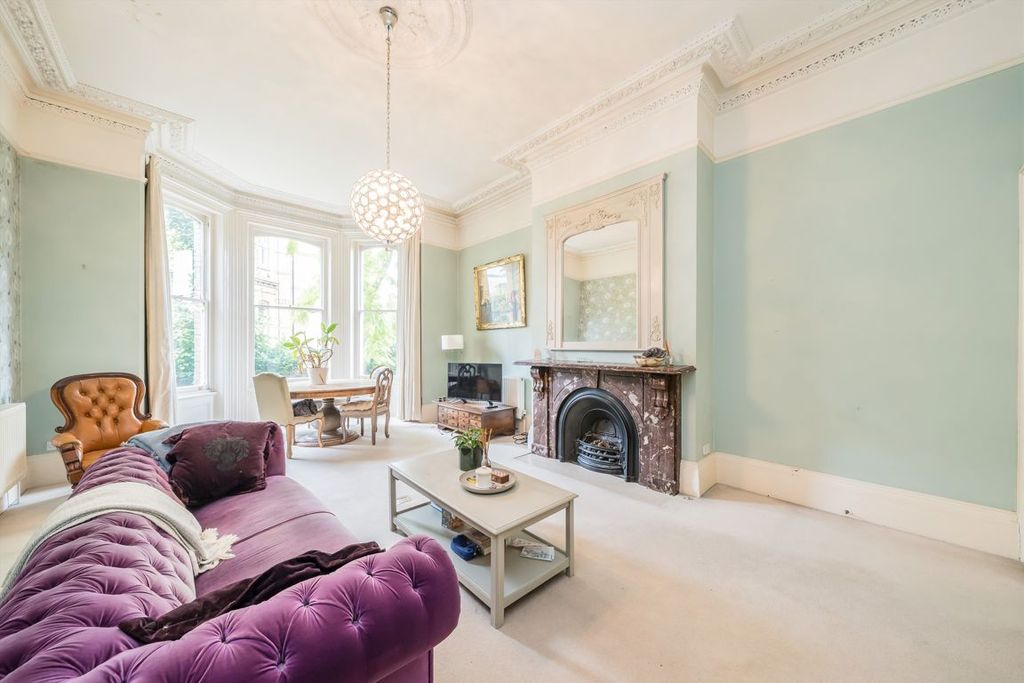 Property photo 1 of 3