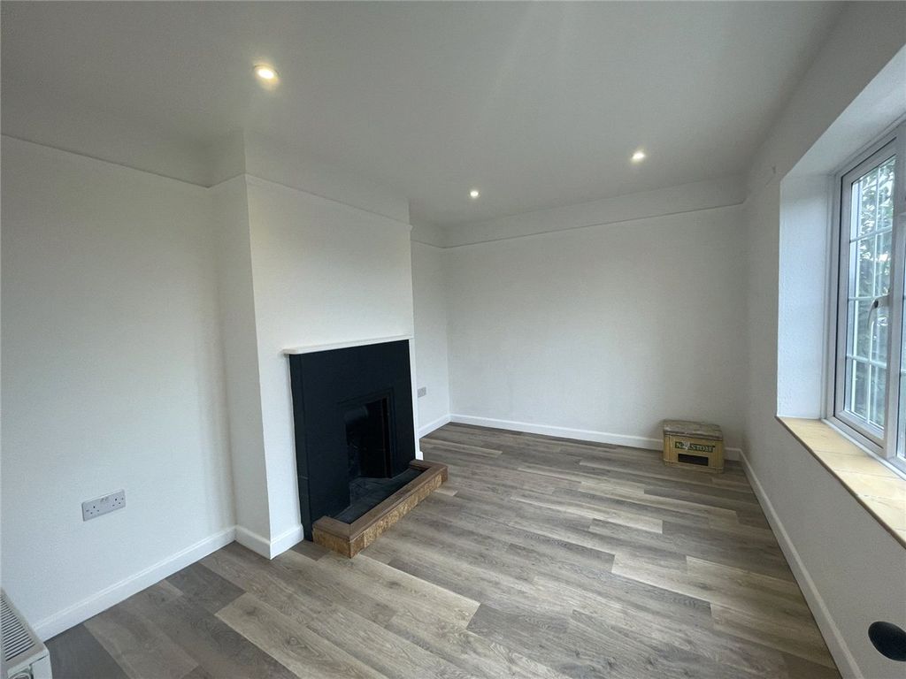 Property photo 3 of 10 Picture No. 03