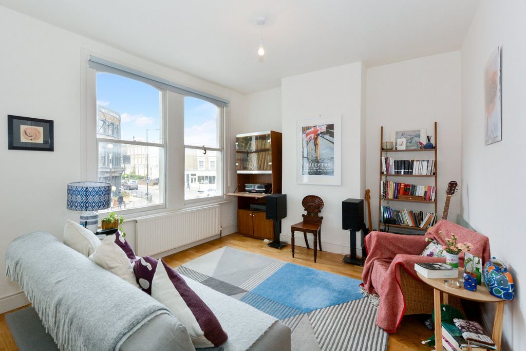 Property photo 1 of 11 Reception Room