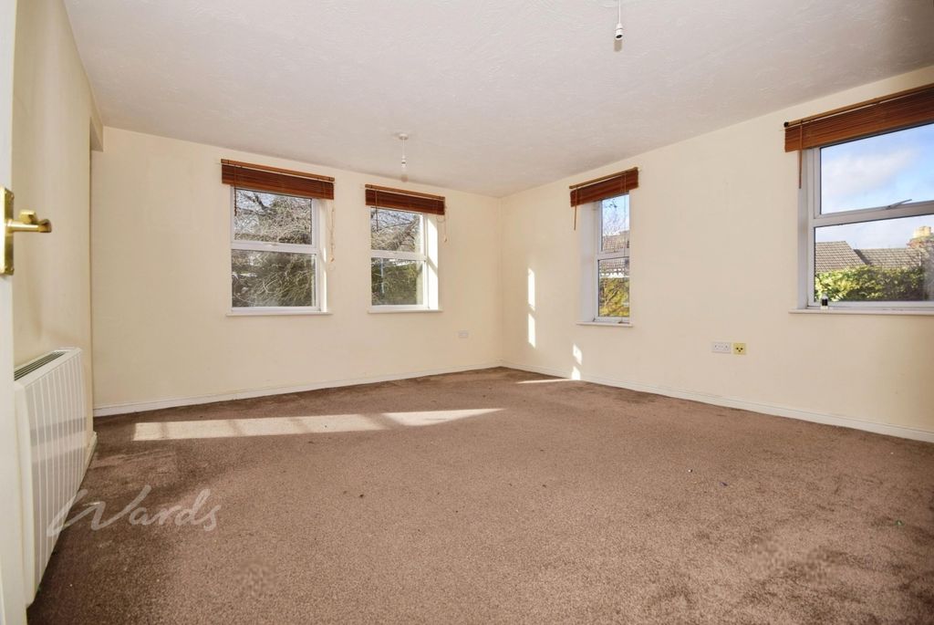 Property photo 3 of 7 Mary Court Lounge