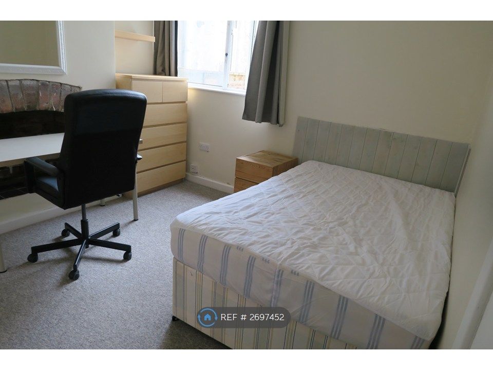 Property photo 3 of 13