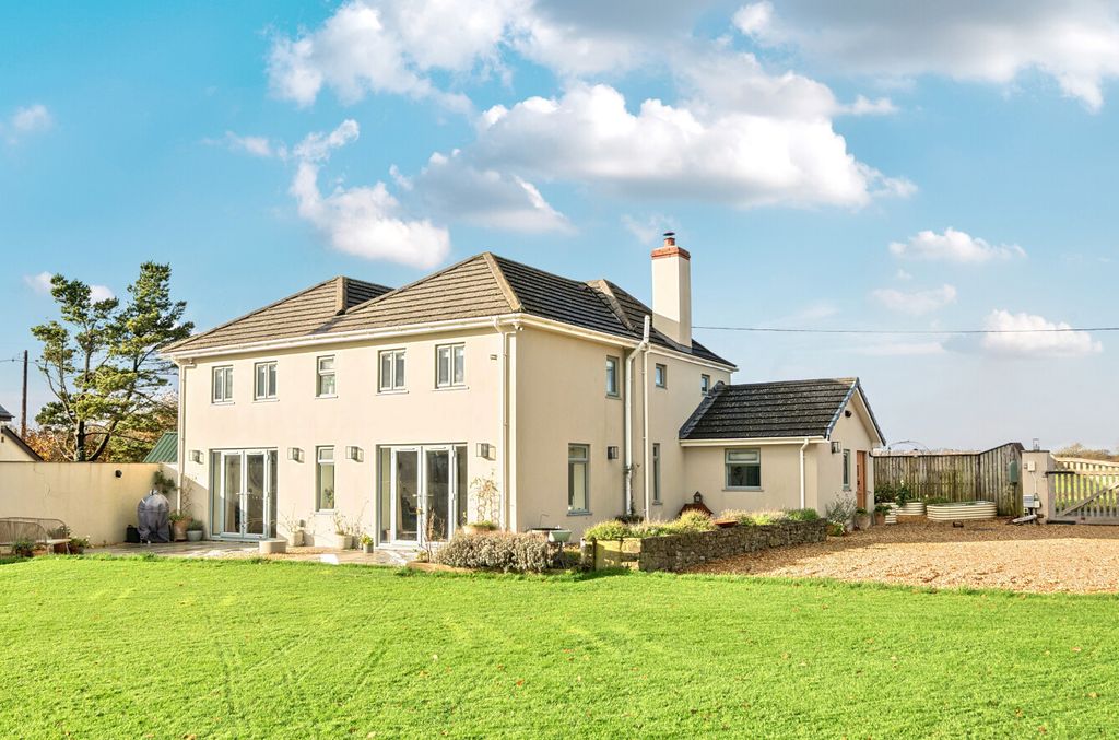 Property photo 1 of 26 1380317-2-6912018...