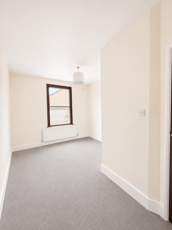 Property photo 2 of 6 Gallery