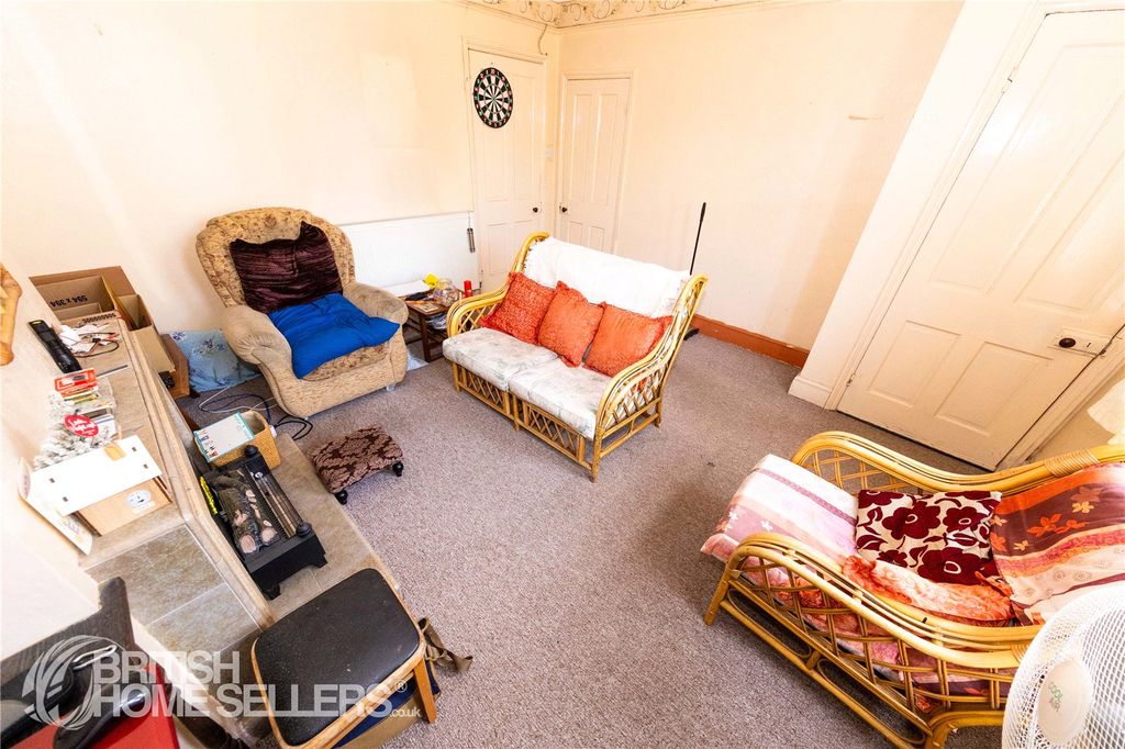 Property photo 2 of 29 Picture No. 38