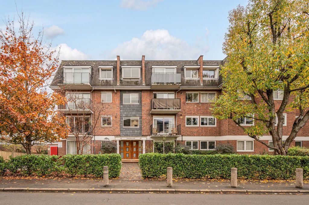 Property photo 2 of 10