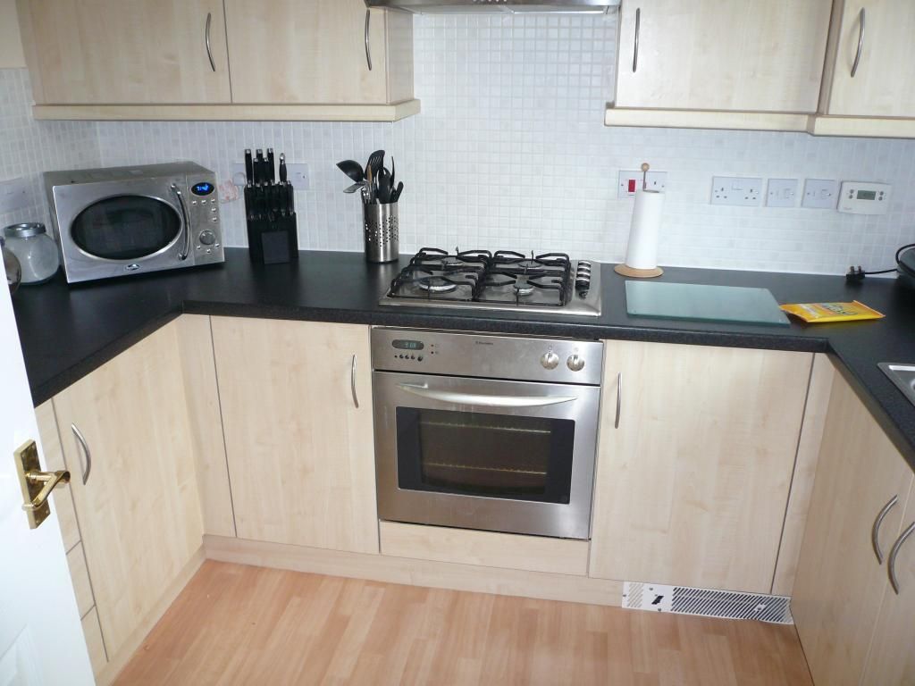 Property photo 2 of 5 Kitchen