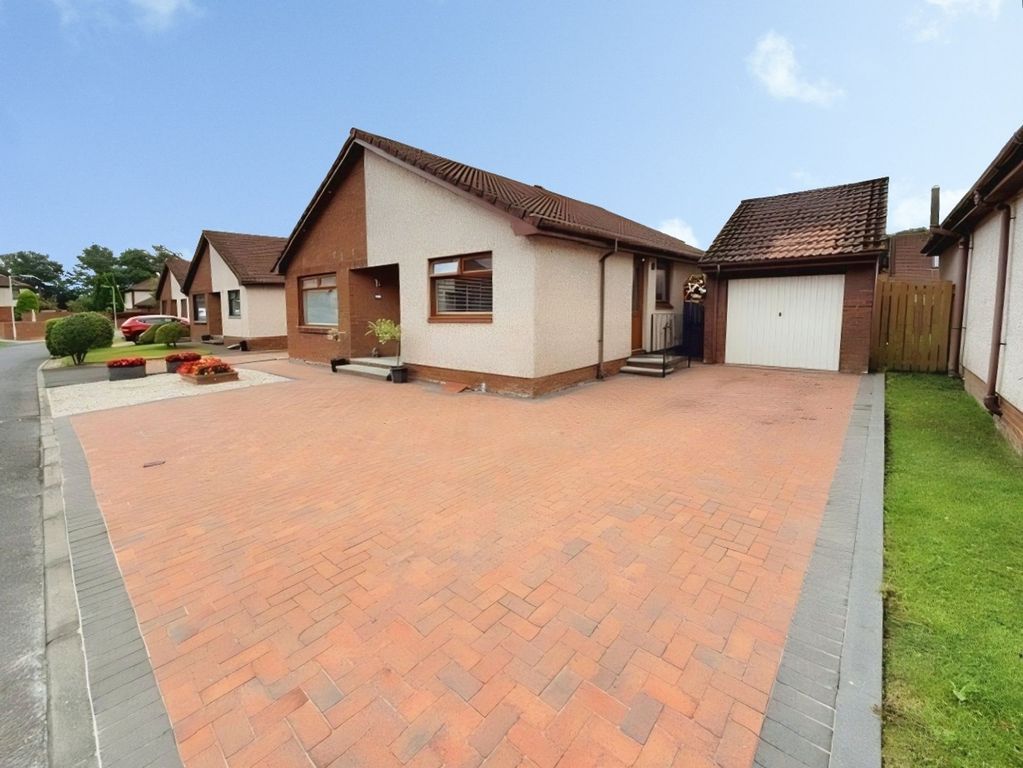 Property photo 2 of 28