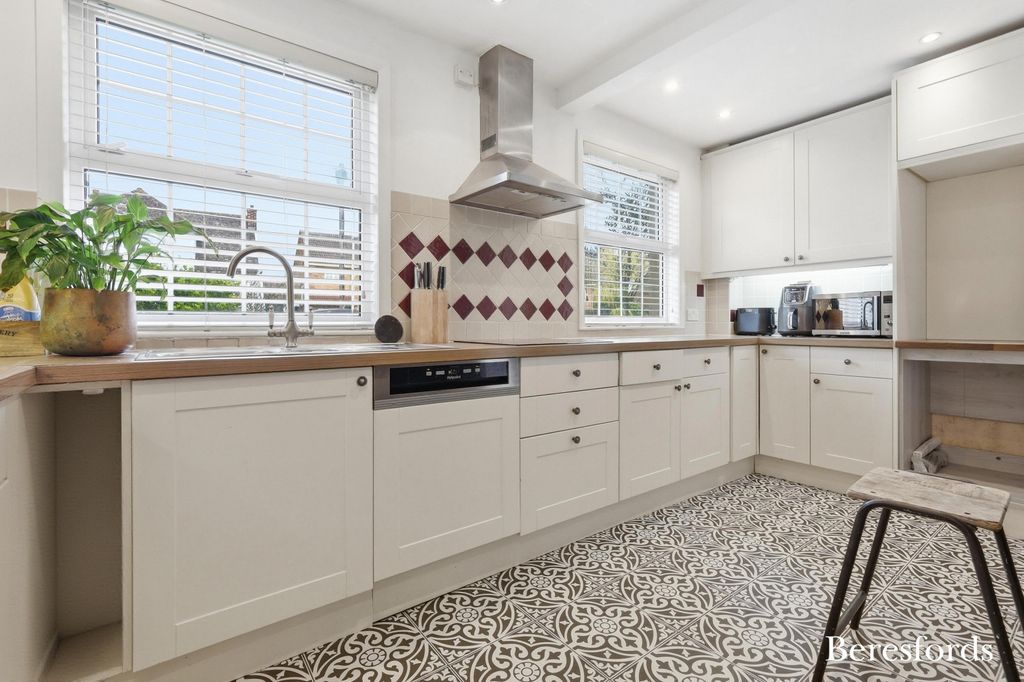 Property photo 2 of 30 Picture 2