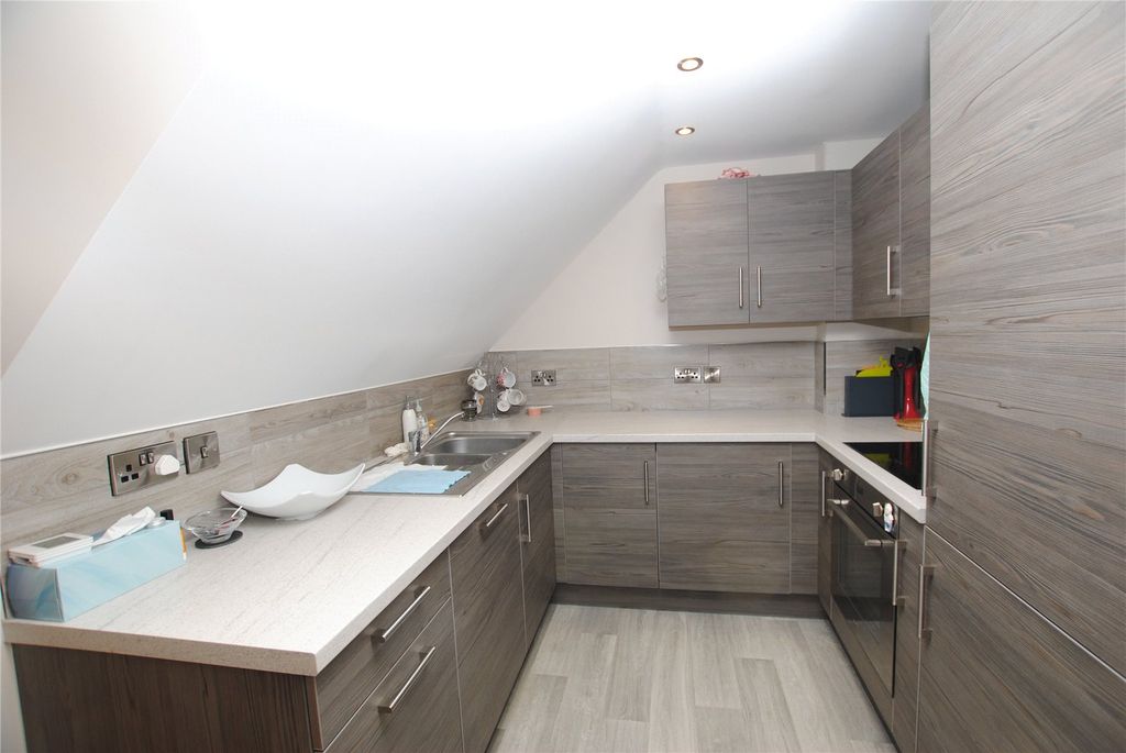 Property photo 2 of 5 Picture No. 06