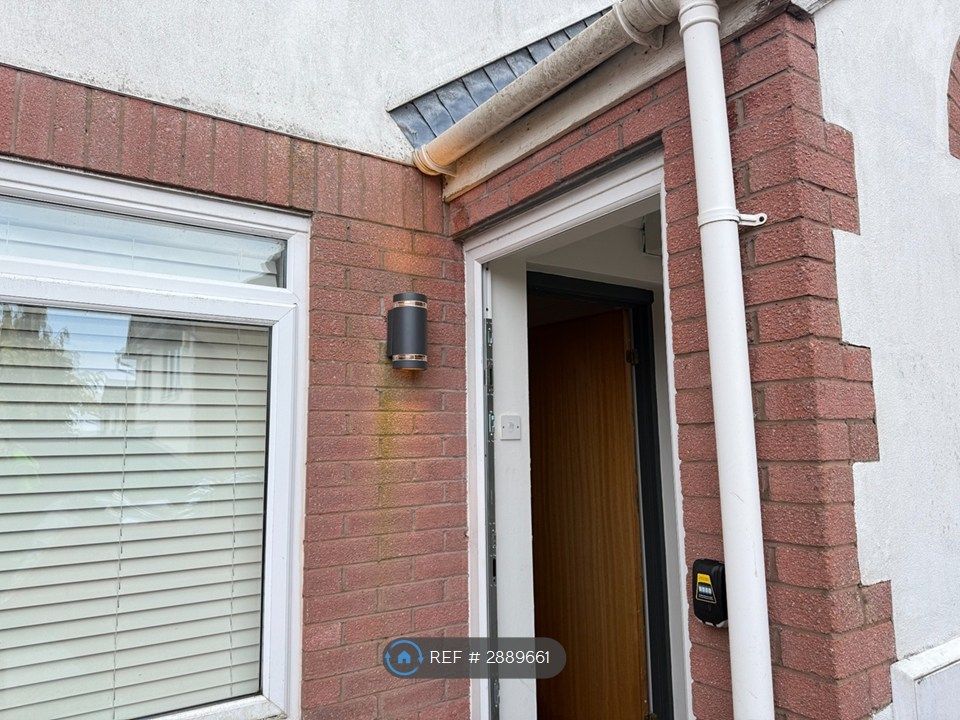 Additional image 12 of 2 bed semi-detached house to rentSpires Walk, Barry CF63